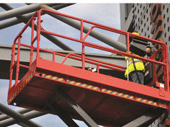 a altura da plataforma de 6m automotora Scissor o elevador com plataforma da extensão