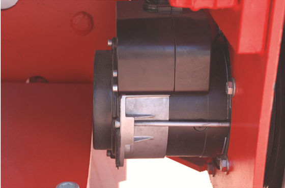 A capacidade elétrica 320kg do elevador da plataforma de trabalho aéreo automotora Scissor o elevador da altura de funcionamento máxima de 13.8m